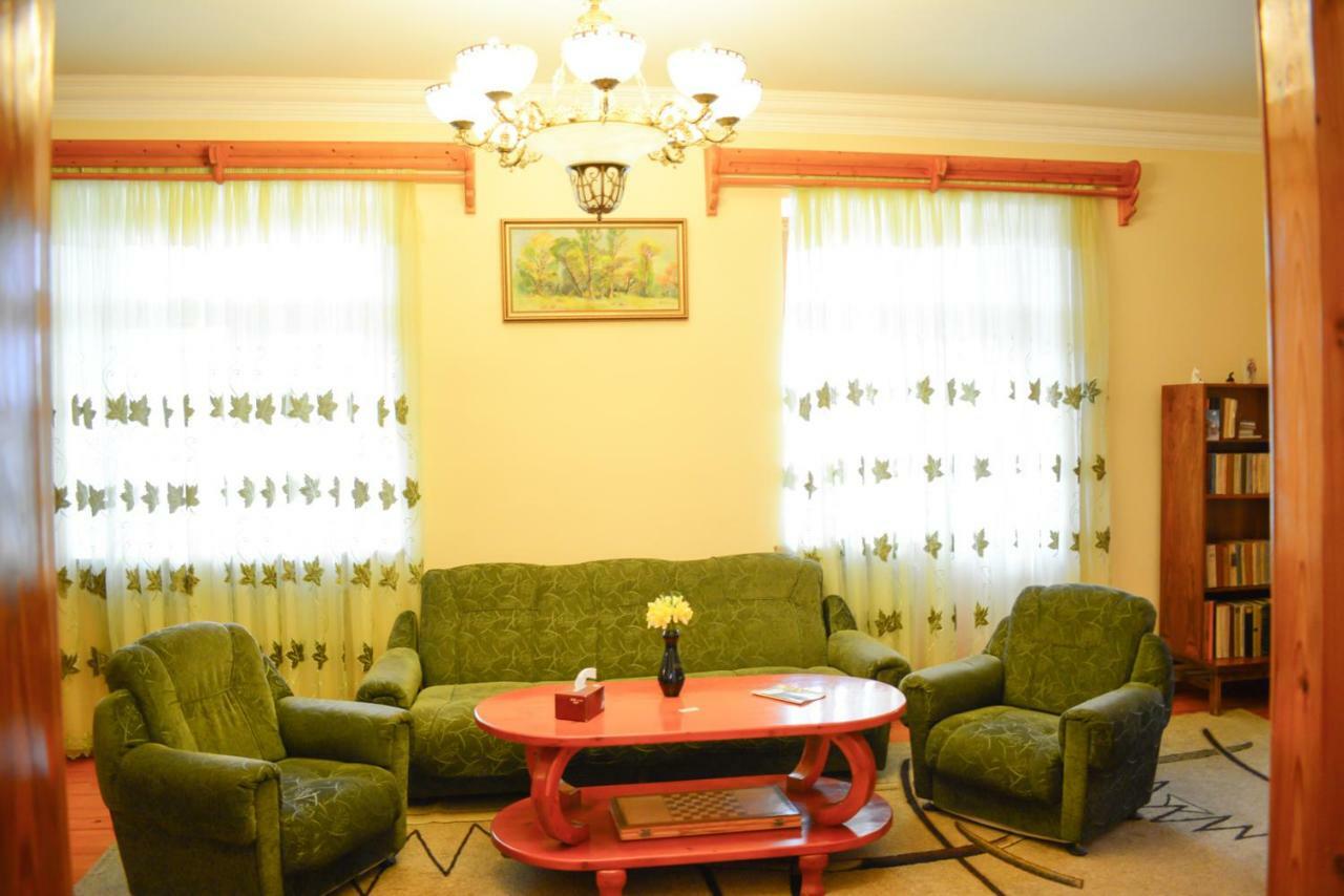 Guest House Nataly Jechegnadzor Buitenkant foto